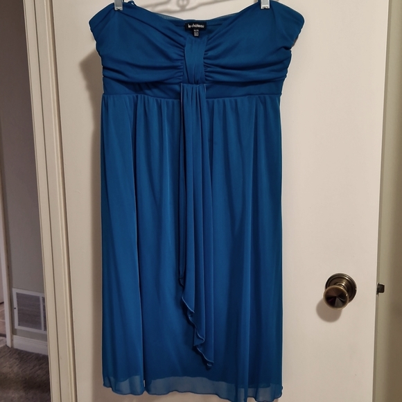 Blue midi dress with spaghetti straps - Picture 2 of 7